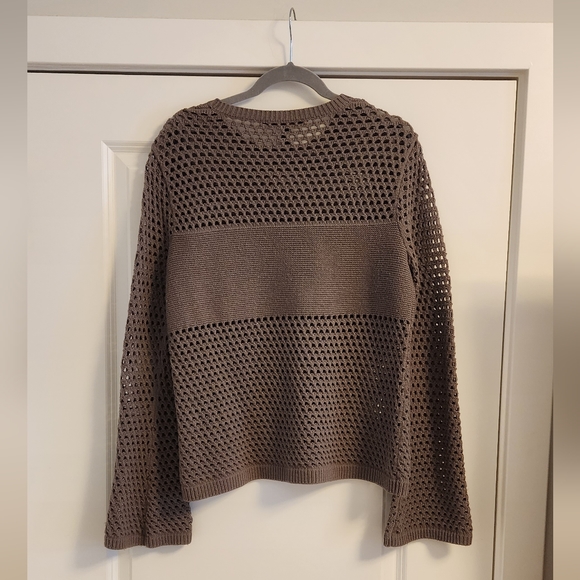 BCBG knit sweater with bell sleeves - Picture 3 of 4